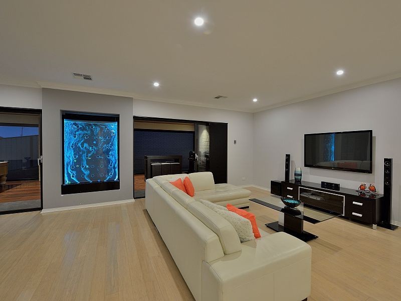 7 Kirkland Way, Meadow Springs WA 6210