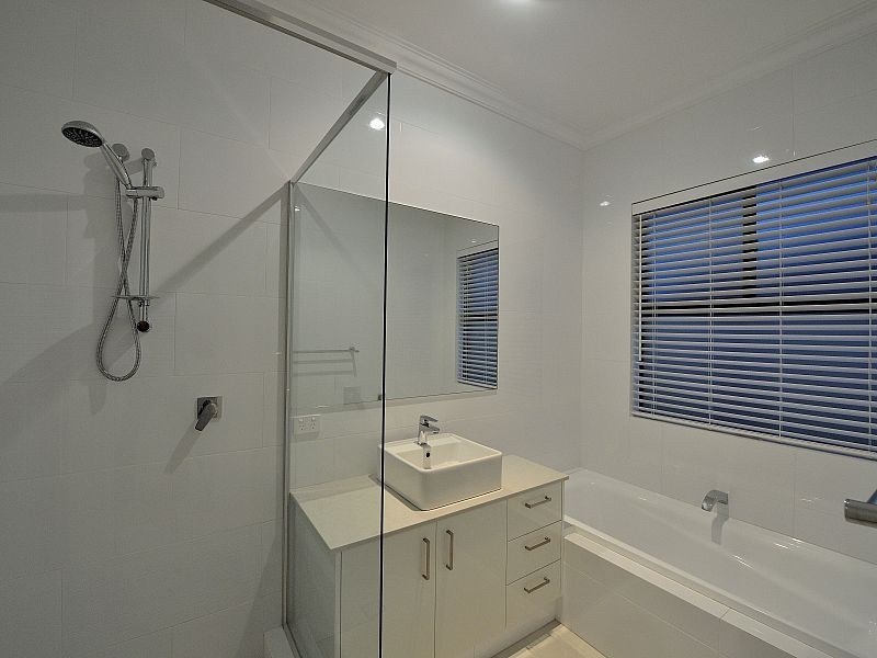 7 Kirkland Way, Meadow Springs WA 6210