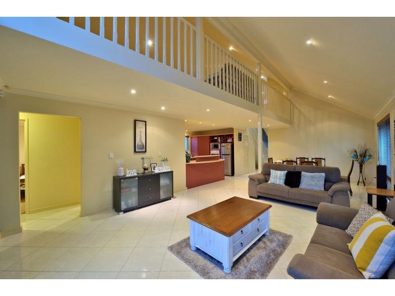 37 Darwin Terrace, Dudley Park WA 6210