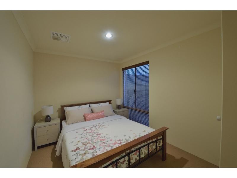 37 Darwin Terrace, Dudley Park WA 6210