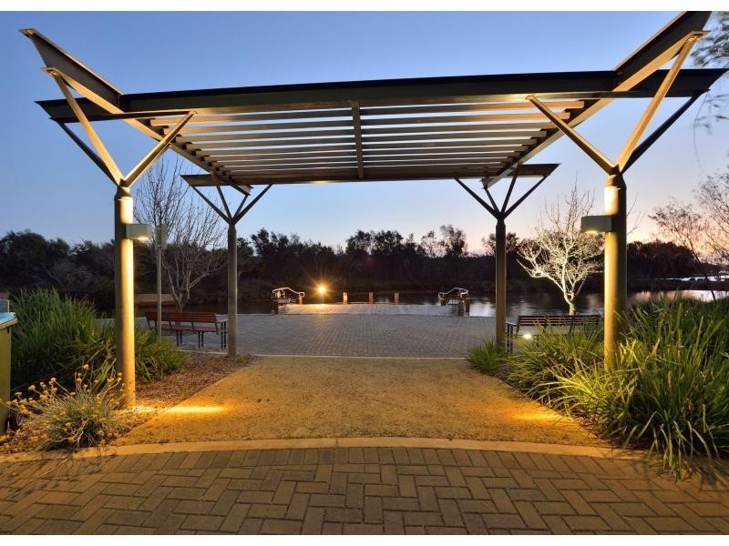 37 Darwin Terrace, Dudley Park WA 6210