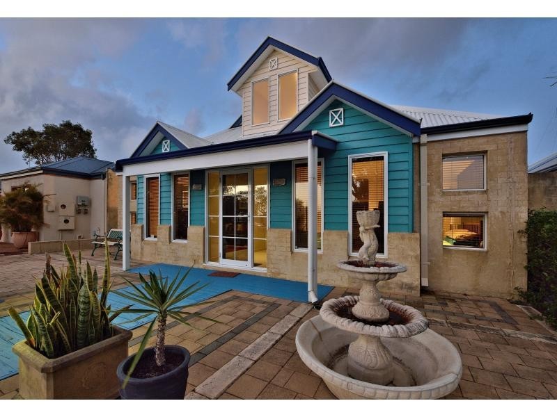 37 Darwin Terrace, Dudley Park WA 6210