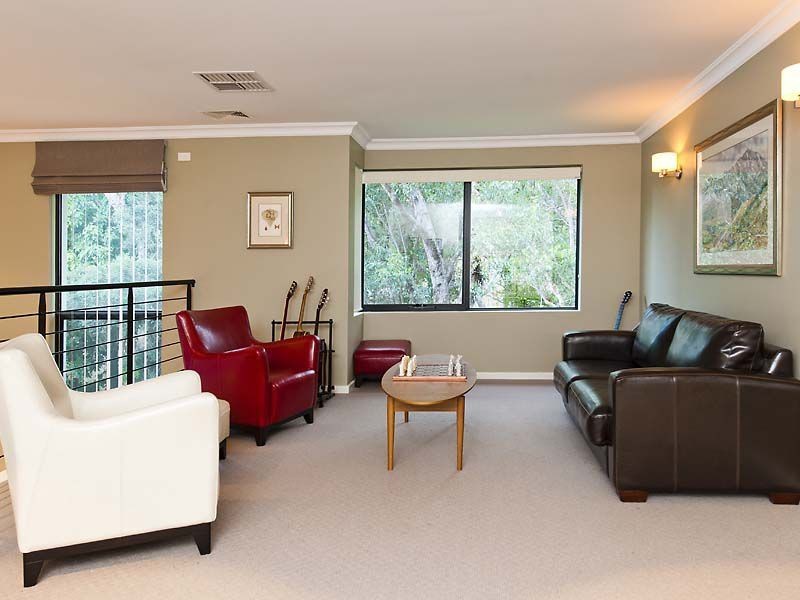 37 Zamia Road, Gooseberry Hill WA 6076