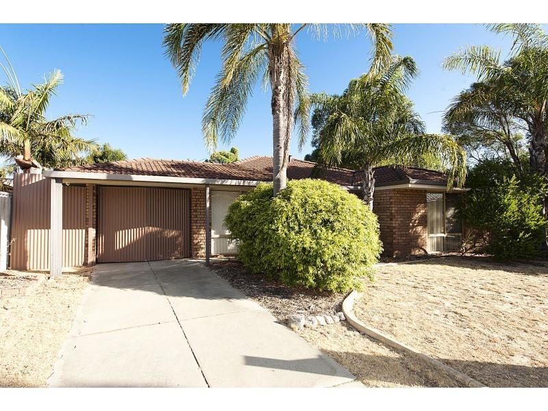 25 Firetail Court, Seville Grove WA 6112