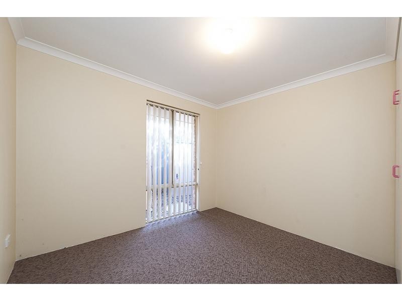 25 Firetail Court, Seville Grove WA 6112