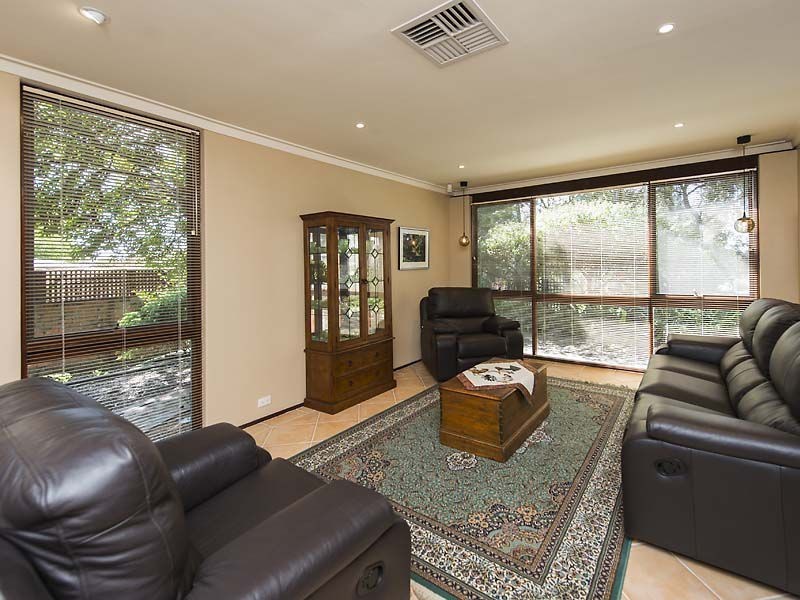 1 Oxley Place, Darlington WA 6070