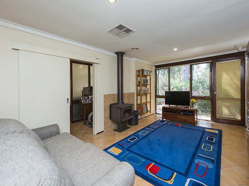 1 Oxley Place, Darlington WA 6070