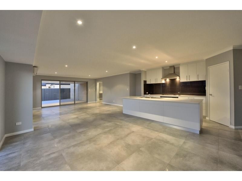 55 Hudson Drive, Dudley Park WA 6210