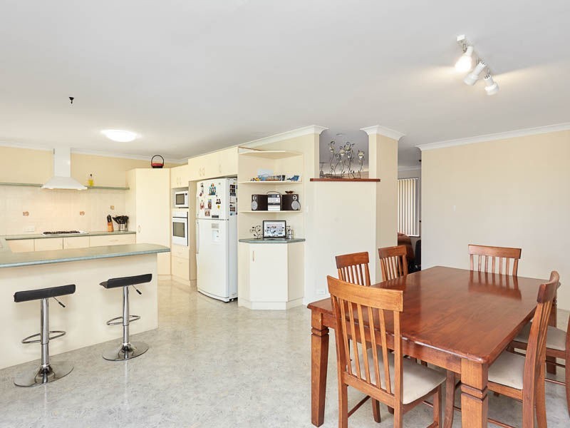 38 Magnolia Gardens, Yangebup WA 6164