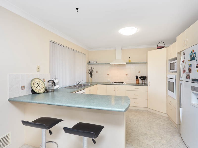 38 Magnolia Gardens, Yangebup WA 6164