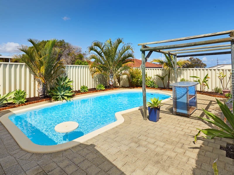 38 Magnolia Gardens, Yangebup WA 6164