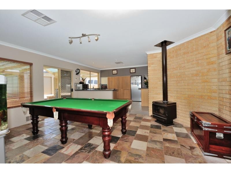 8 Exhibition Way, Cooloongup WA 6168