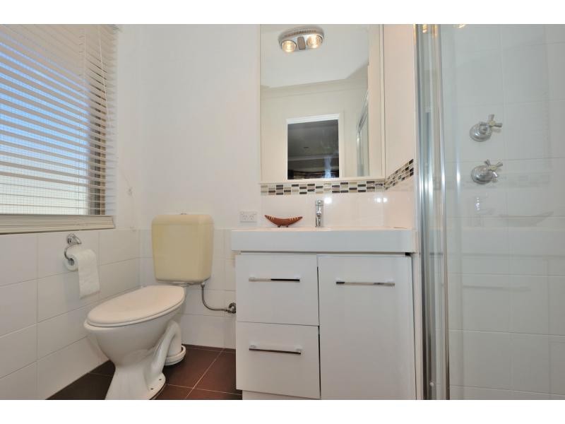 8 Exhibition Way, Cooloongup WA 6168