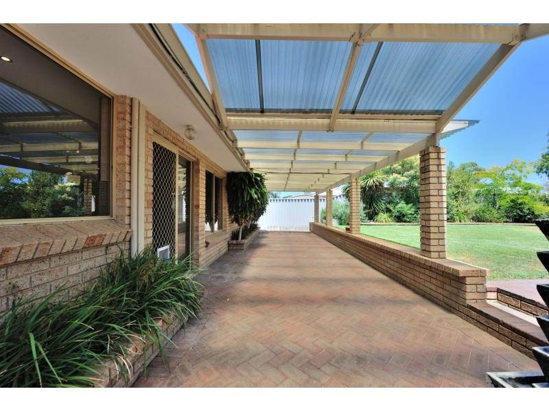 8 Exhibition Way, Cooloongup WA 6168