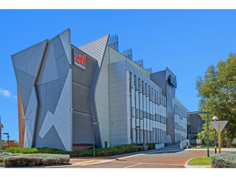 34 Stonehouse Crescent, Bentley WA 6102