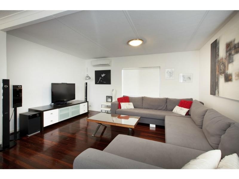 343 The Strand, Dianella WA 6059