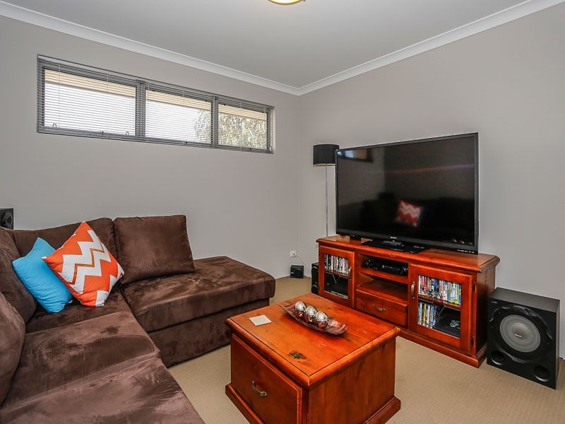 21 Jims Crescent, Secret Harbour WA 6173