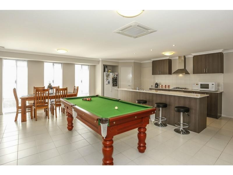 21 Jims Crescent, Secret Harbour WA 6173