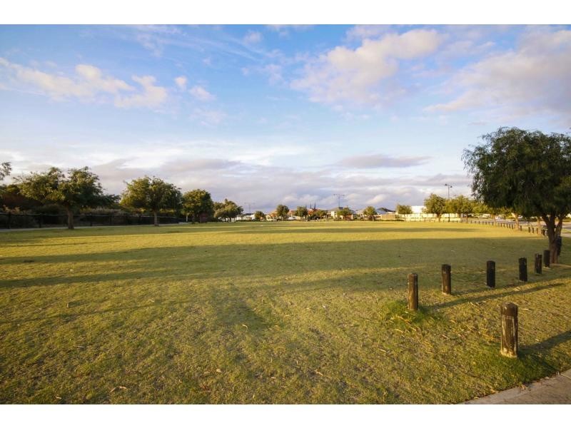 54B Kahana Parkway, Butler WA 6036