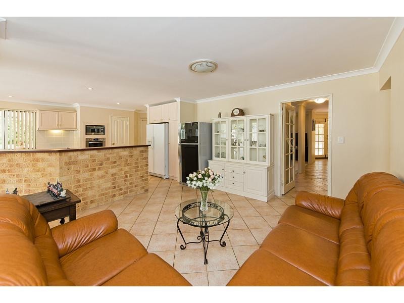 8 Hillview Close, Serpentine WA 6125