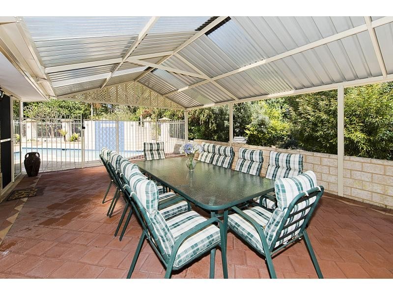 8 Hillview Close, Serpentine WA 6125