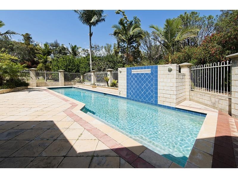 8 Hillview Close, Serpentine WA 6125