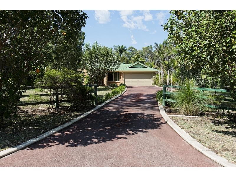 8 Hillview Close, Serpentine WA 6125