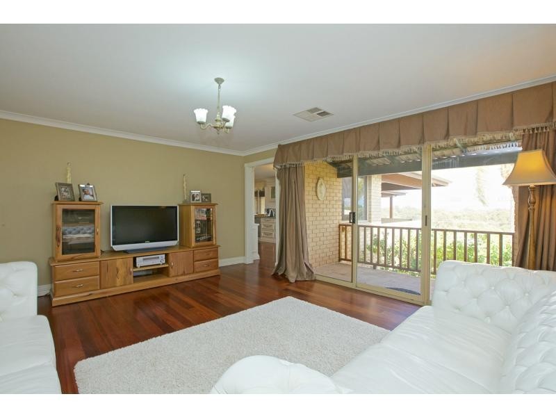 53 Gunida Street, Mullaloo WA 6027