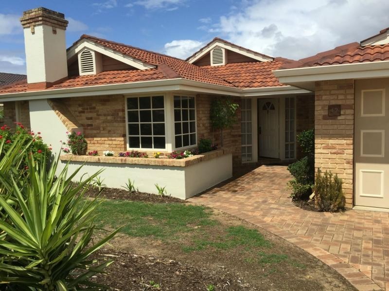 43 Carlow Circle, Waterford WA 6152