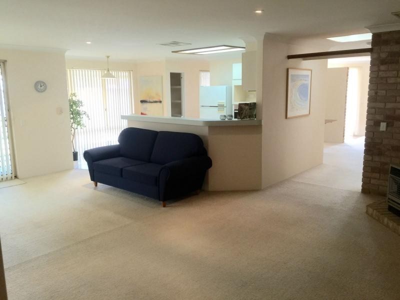 43 Carlow Circle, Waterford WA 6152