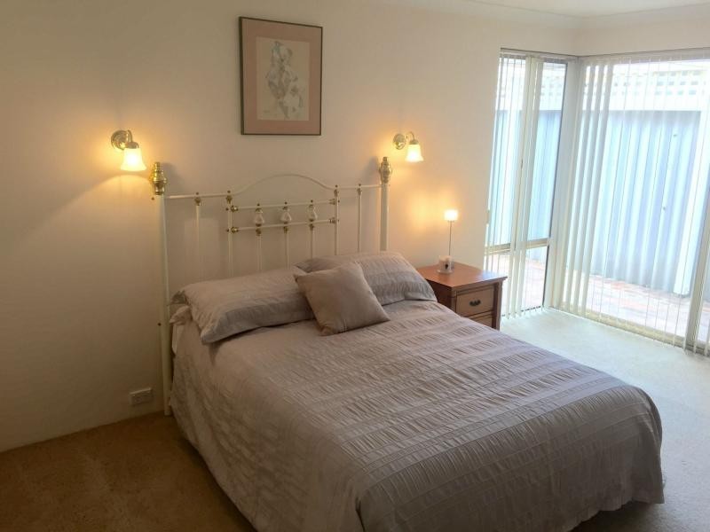 43 Carlow Circle, Waterford WA 6152