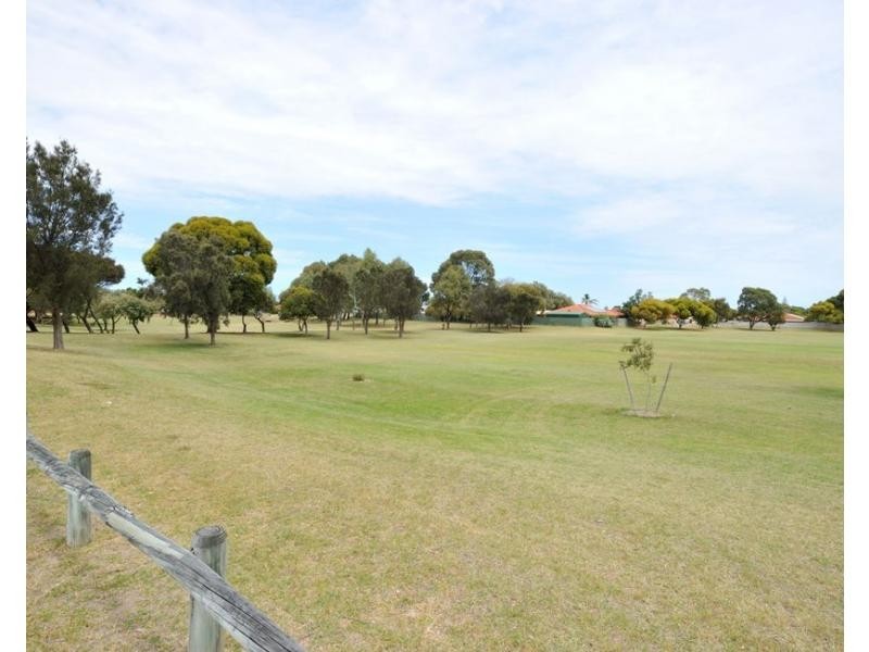 15B Torbay Mews, Warnbro WA 6169