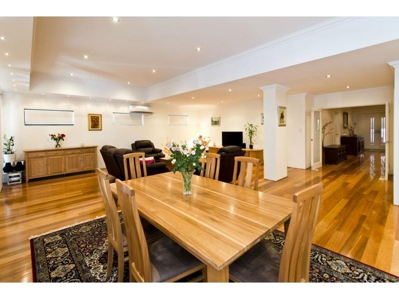 26 Pike Street, Karrinyup WA 6018