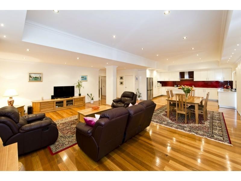 26 Pike Street, Karrinyup WA 6018