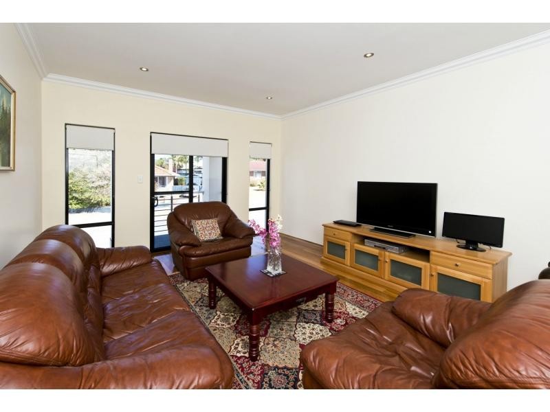 26 Pike Street, Karrinyup WA 6018