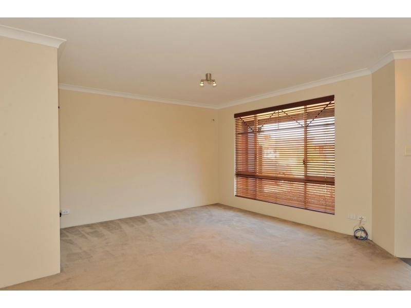 64 Montebourg Meander, Port Kennedy WA 6172