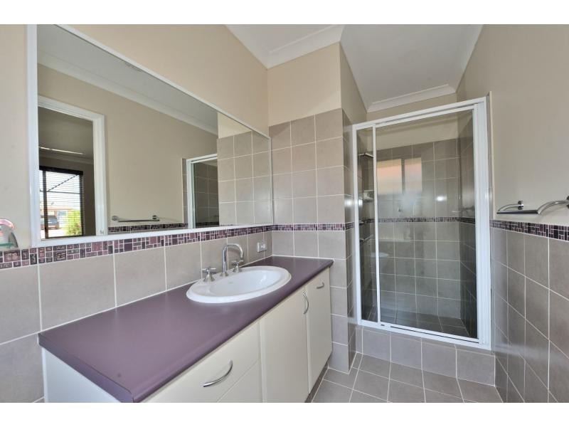 64 Montebourg Meander, Port Kennedy WA 6172