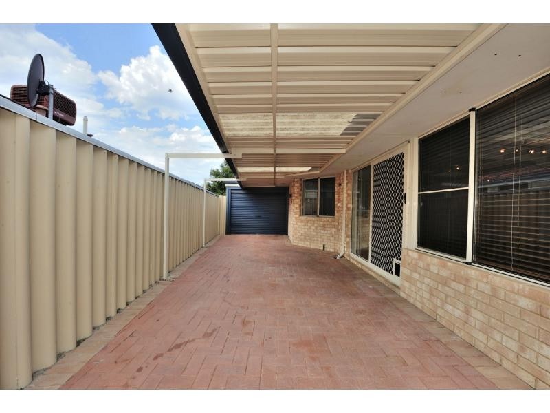 64 Montebourg Meander, Port Kennedy WA 6172