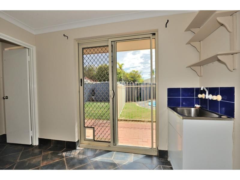 64 Montebourg Meander, Port Kennedy WA 6172