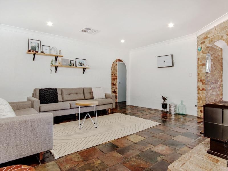 583 Safety Bay Road, Waikiki WA 6169