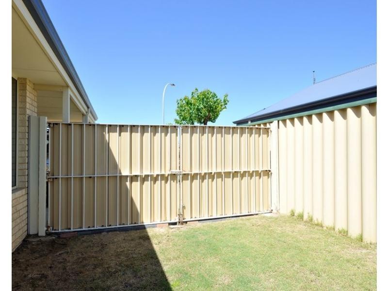 31 Edgbaston Crescent, Port Kennedy WA 6172