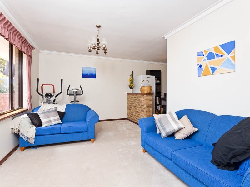 6 The Ridge, Yangebup WA 6164