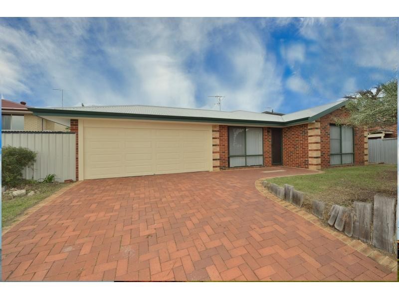 30 Tamarisk Drive, Halls Head WA 6210