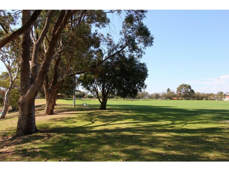 38 Chessell Drive, Duncraig WA 6023