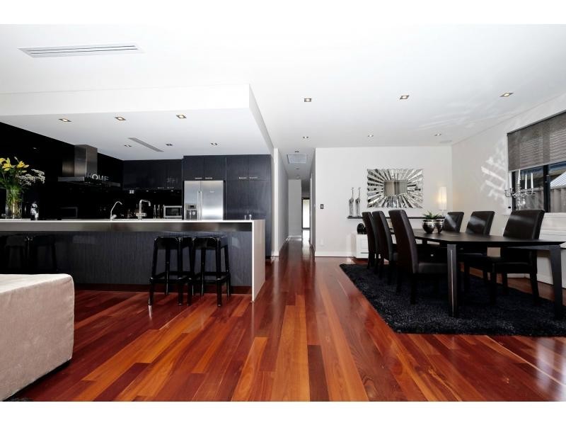 14 Hope Avenue, Manning WA 6152