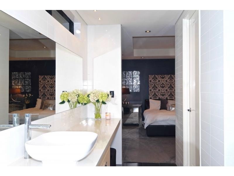 14 Hope Avenue, Manning WA 6152