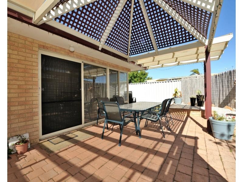 2 Arunta Place, Rockingham WA 6168