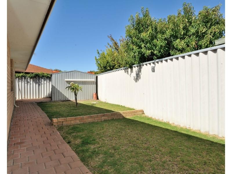 2 Arunta Place, Rockingham WA 6168