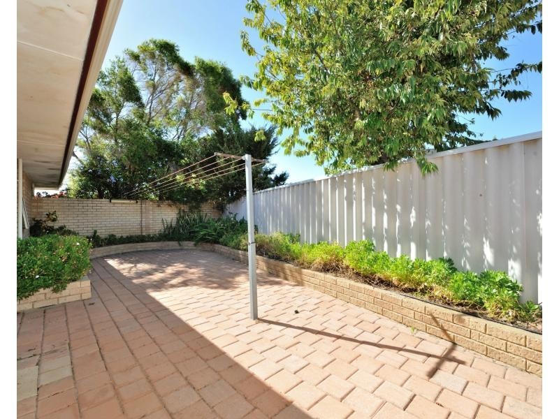 2 Arunta Place, Rockingham WA 6168