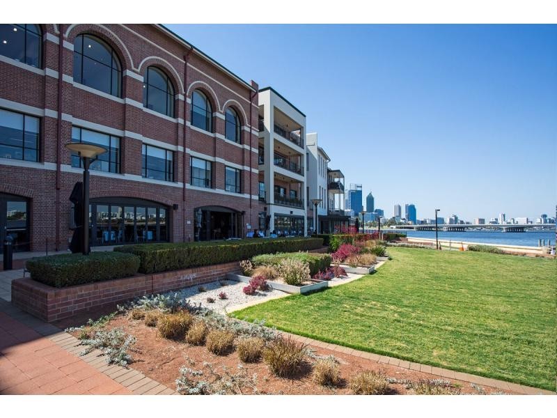 L102/171-173 Mounts Bay Road, Perth WA 6000